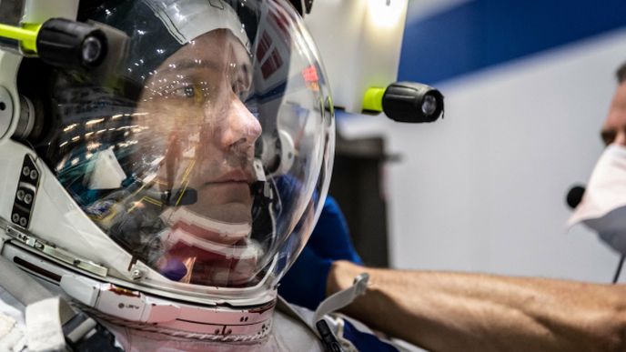 Francouzský astronaut Thomas Pesquet, který se 22. dubna vydá na Mezinárodní vesmírnou stanici.