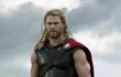 Chris Hemsworth jako Thor