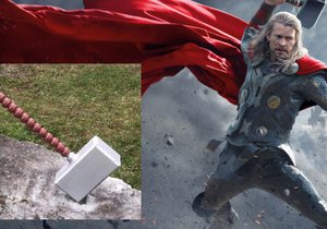 Zloděj ukradl Thorovo kladivo z Rýmařova.