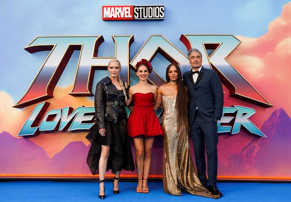 Natalie Portman, Pom Klementieff, Tessa Thompson a Taika Waititi