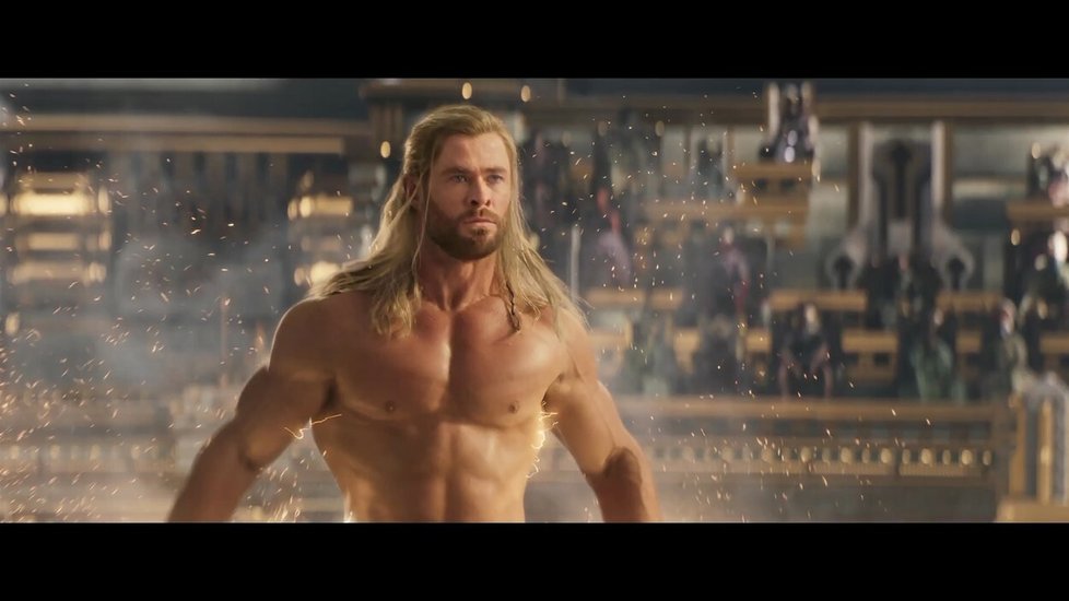 Aby si Chris Hemsworth udržel své svaly, jí až desetkrát denně.