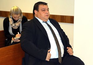 Tibor Lakatoš alias Karika v soudní síni Krajského soudu v Brně