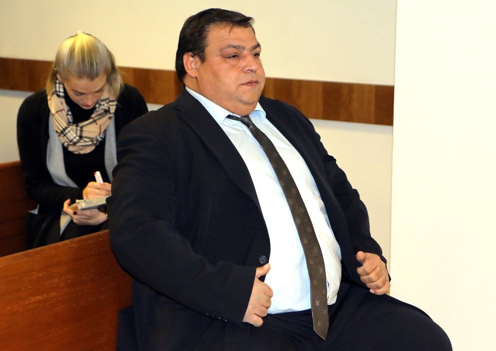 Prosinec 2016: Tibor Lakatoš, alias Karika, v soudní síni Krajského soudu v Brně