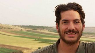 Česká ambasáda v Sýrii pomáhá při záchraně uneseného amerického novináře Austina Ticeho 