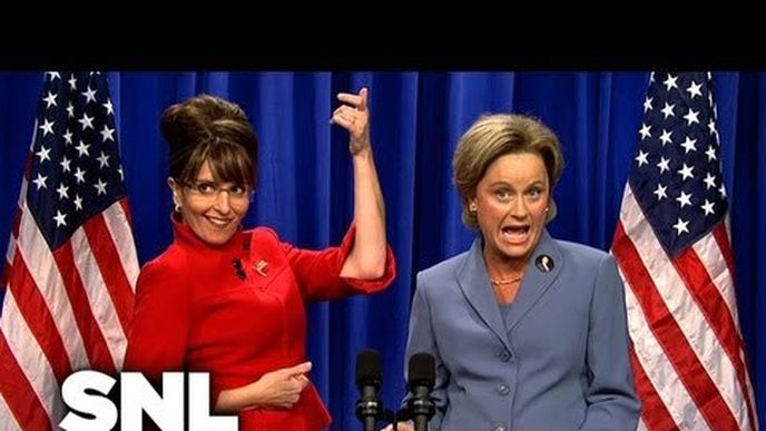 Tina Fey jako Sarah Palin a Amy Poehler jako Hillary Clinton