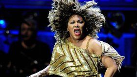 Rocková babička Tina Turner prodělala další mrtvici!