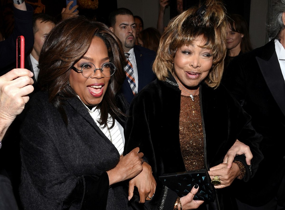 Tina Turnerová s Oprah Winfreyovou na premiéře muzikálu Tina - The Tina Turner Musical v roce 2019.