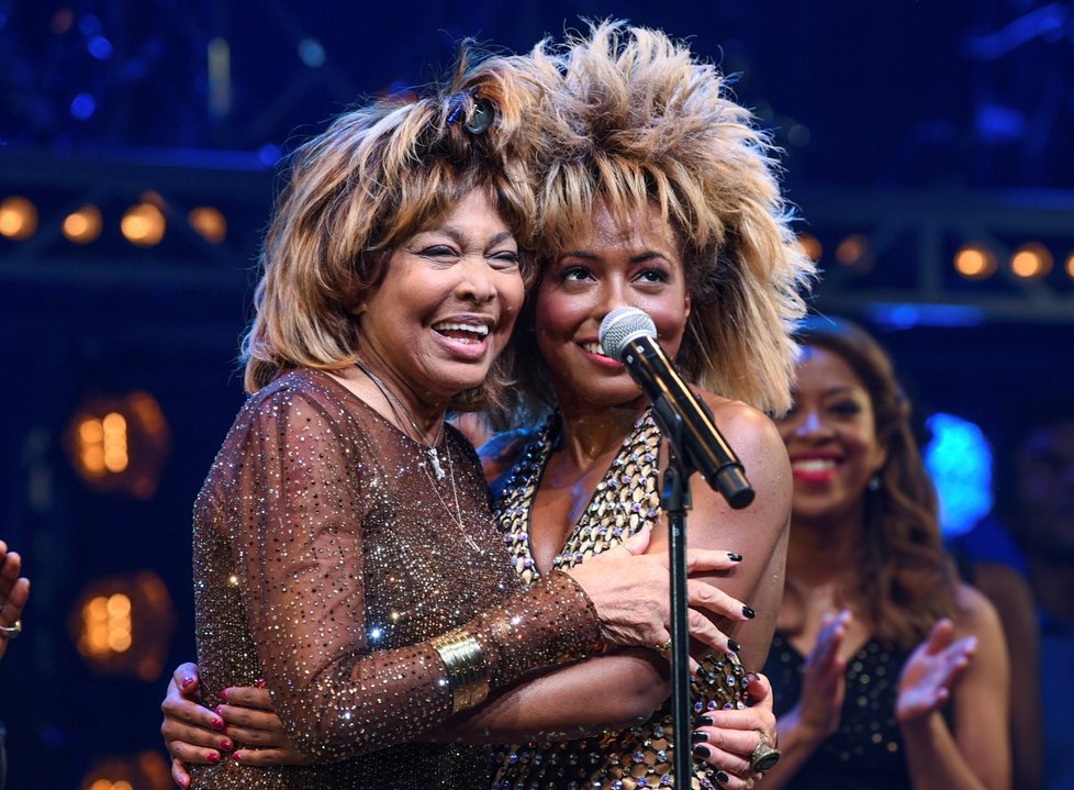 Tina Turnerová na premiéře muzikálu Tina – The Tina Turner Musical v roce 2019