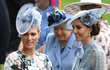 Zara Tindall, vnučka královny Alžběty, s Kate Middleton