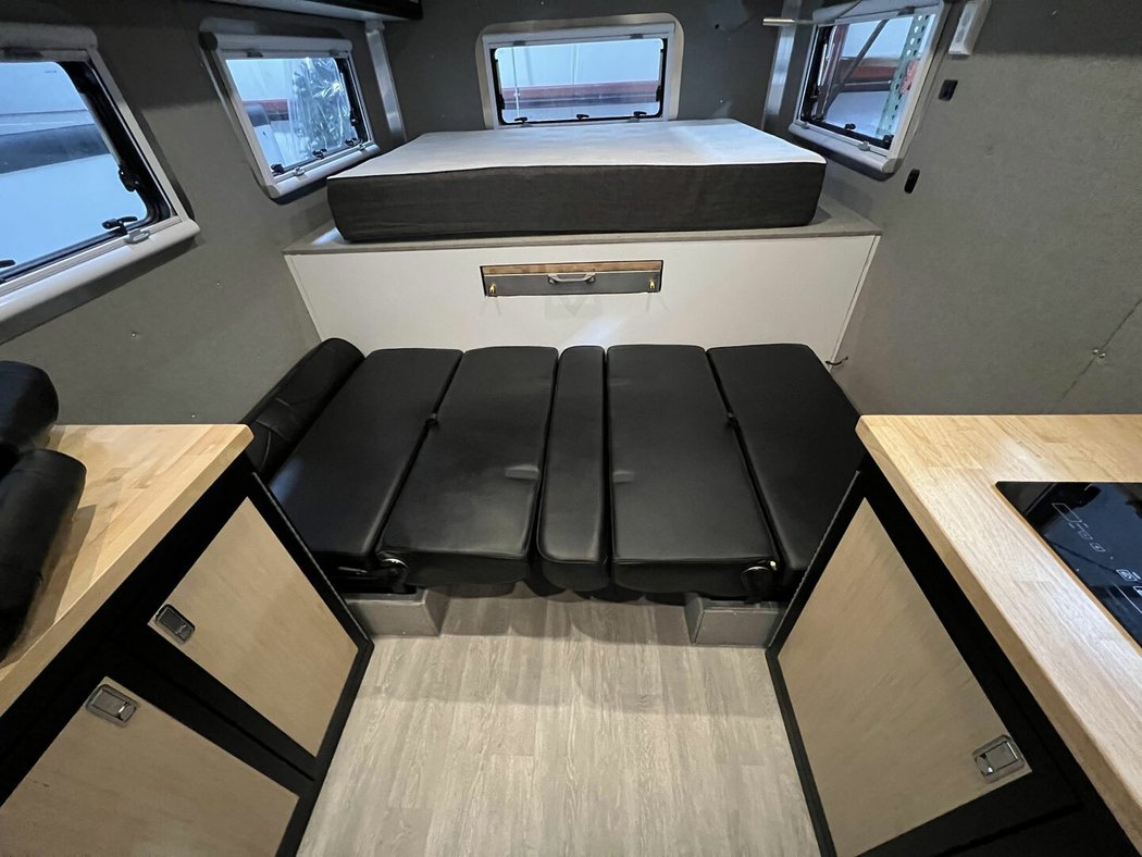 Titan XD 4400 4×4 Camper Conversion