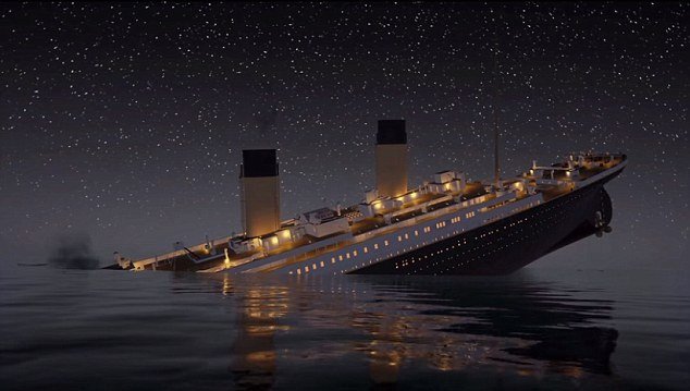 Titanic se potopil během necelých tří hodin.