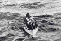 100 let od zkázy Titanicu: Český číšník skočil do posledního člunu
