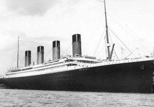 Britská aukční síň Henry Aldridge & Son nabídne v sobotní dražbě zatím poslední nalezený dopis napsaný na Titaniku před jeho potopením.