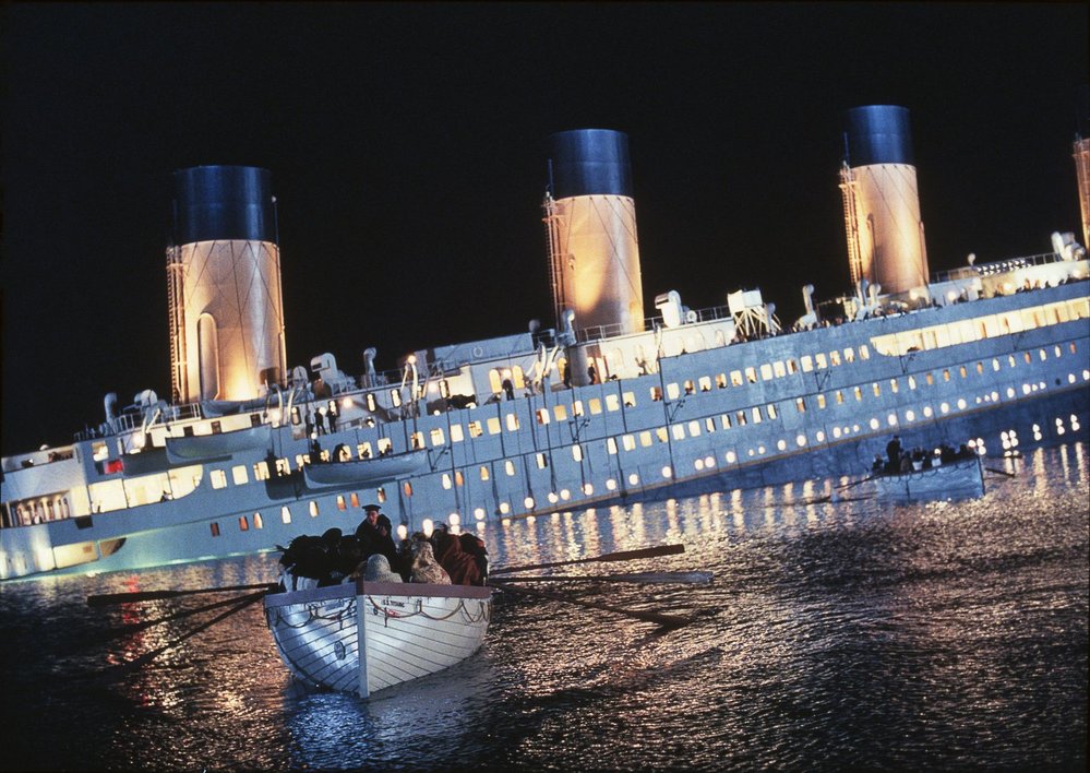 Titanic jde ke dnu