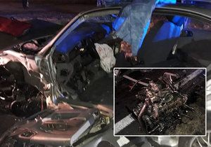 Osm lidí utrpělo zranění při nehodě tří aut u Tlučné na Plzeňsku.