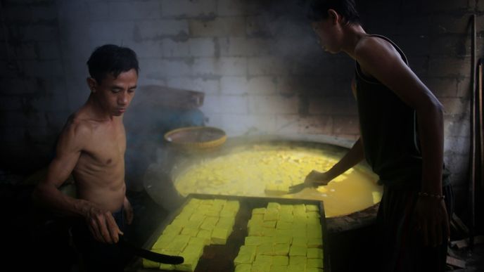 Výroba tofu v Indonésii