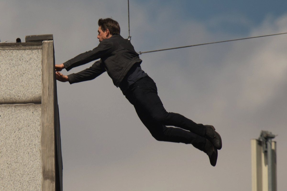 Tom Cruise všechny nebezpečné scény natáčí sám bez dubléra.