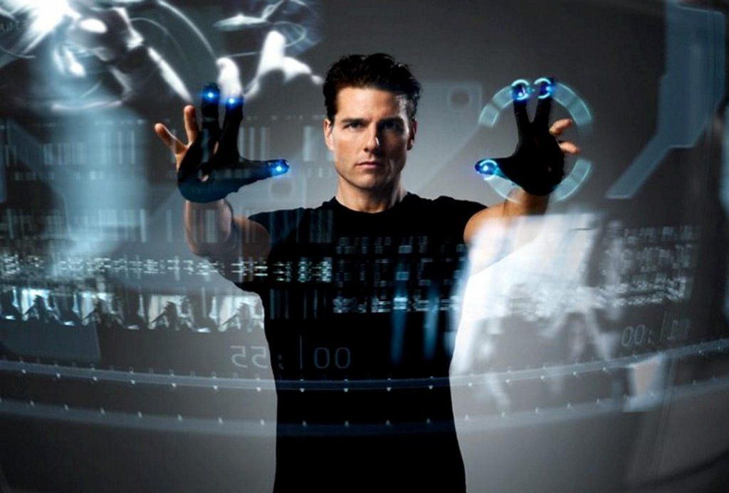 Tom Cruise ve filmu Minority Report ovládá počítač pomocí gest. (Foto: Profimedia)