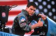 Tom Cruise jako Maverick.