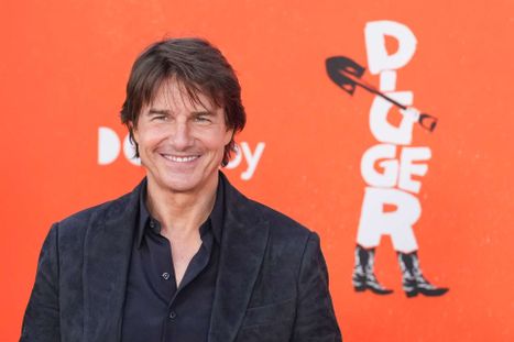 Obrázek: Hrdinský Tom Cruise chtěl utěšit ženu: Ta však jen koukala do mobilu!