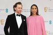 Ceny BAFTA 2022:  Tom Hiddleston a Zawe Ashton