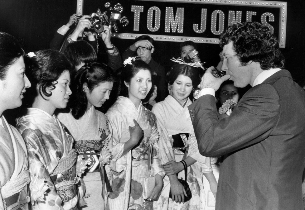 Tom Jones