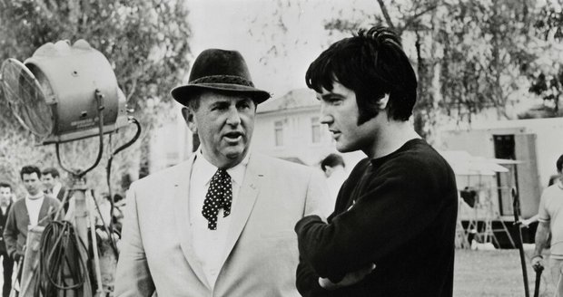 Elvis Presley a jeho údajně despotický manažer Tom Parker