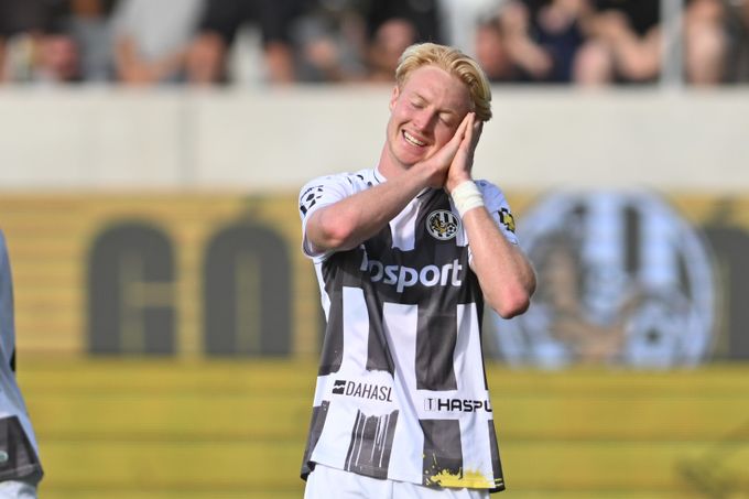 ONLINE: Baník prohrává v Hradci a jde do deseti! Dvě červené za poločas v Jablonci ONLINE: Baník prohrává v Hradci a jde do deseti! Dvě červené za poločas v Jablonci