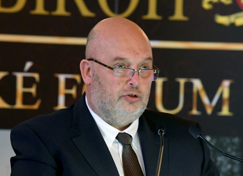 Miroslav Toman je bývalým prezidentem Potravinářské komory ČR, vystoupil 3. října v Praze na Žofínském fóru ke kvalitě potravin.