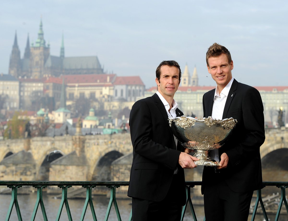 Tak co je lepčí Tomáši - Ester nebo Davis Cup?
