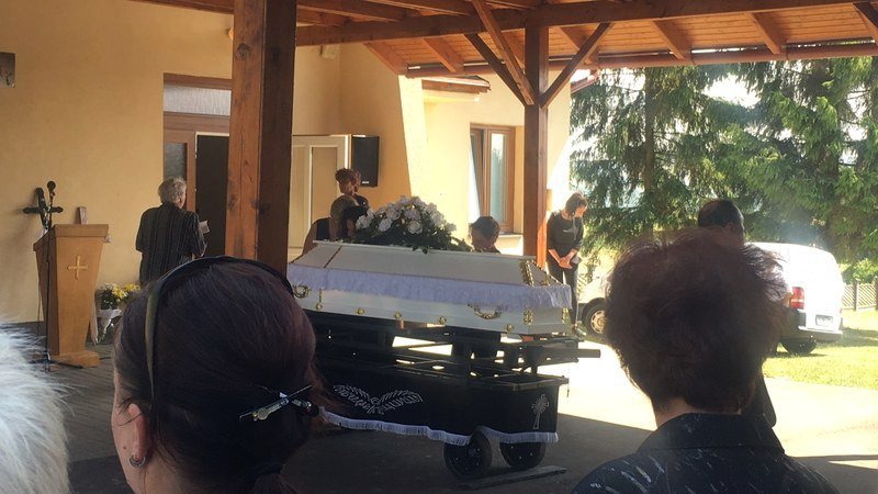 Pohřeb zastřeleného středoškoláka