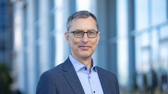 V Gileadu jsme ukázali cestu dalším vědcům, věří Čech, který pomáhal vyvíjet injekci proti HIV V Gileadu jsme ukázali cestu dalším vědcům, věří Čech, který pomáhal vyvíjet injekci proti HIV