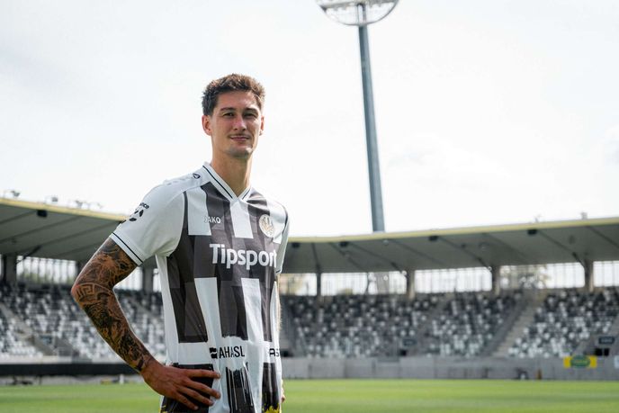 Tomáš Čvančara přestoupil do Hradce Králové Tomáš Čvančara přestoupil do Hradce Králové