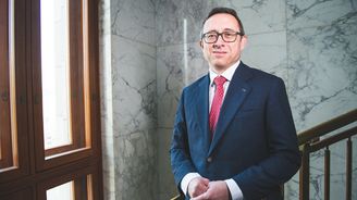 Zvyšme sazbu, nechci za rok řešit naše selhání, říká radní ČNB Tomáš Holub 