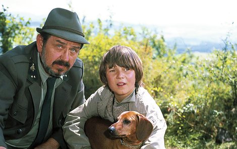 Véna (Tomáš Holý) a jeho děda (Gustáv Valach) ve slavných filmech z přelomu 70. a 80. let. 