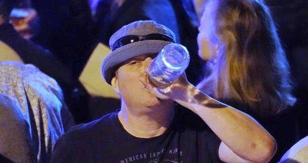 Tomáš Jeřábek se na večírku pořádně rozjel