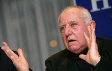 Ekonom a exministr Tomáš Ježek zemřel v 77 letech
