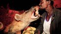 Dech hyeny: ve městě Harar v Etiopii uctívají lidé hyeny, které pomohly v minulosti obyvatelům města. Každý večer šelmy odměňují u hradeb města masem. Jednou ročně pro uctívaná zvířata bývá vystrojena i velká hostina.