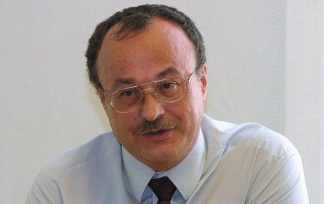 Zemřel Tomáš Kvapil, lidovec a někdejší ministr pro místní rozvoj v Klausově vládě