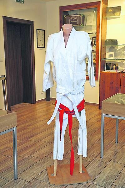 Tohle můžete vidět v muzeu... Filmové kimono Luďka Soboty z komedie Jáchyme, hoď ho do stroje!