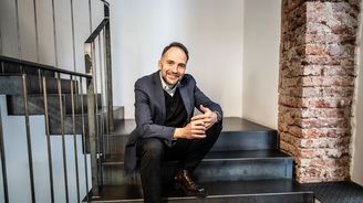 České firmy začnou skupovat německou konkurenci. Jen musí probudit stamiliardy ležící ladem České firmy začnou skupovat německou konkurenci. Jen musí probudit stamiliardy ležící ladem