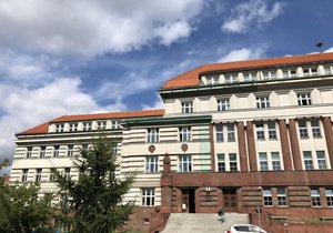 Budova vrchního soudu a vrchního státního zastupitelství v Praze 