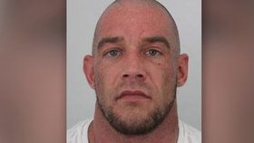 Policie hledá zápasníka MMA Tomáše Penze (34): Měl brutálně zmlátit přítelkyni!