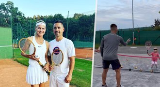 Šafářová ukázala tenisový trénink dcery Leontýnky (3): Z její šikovnosti se tají dech