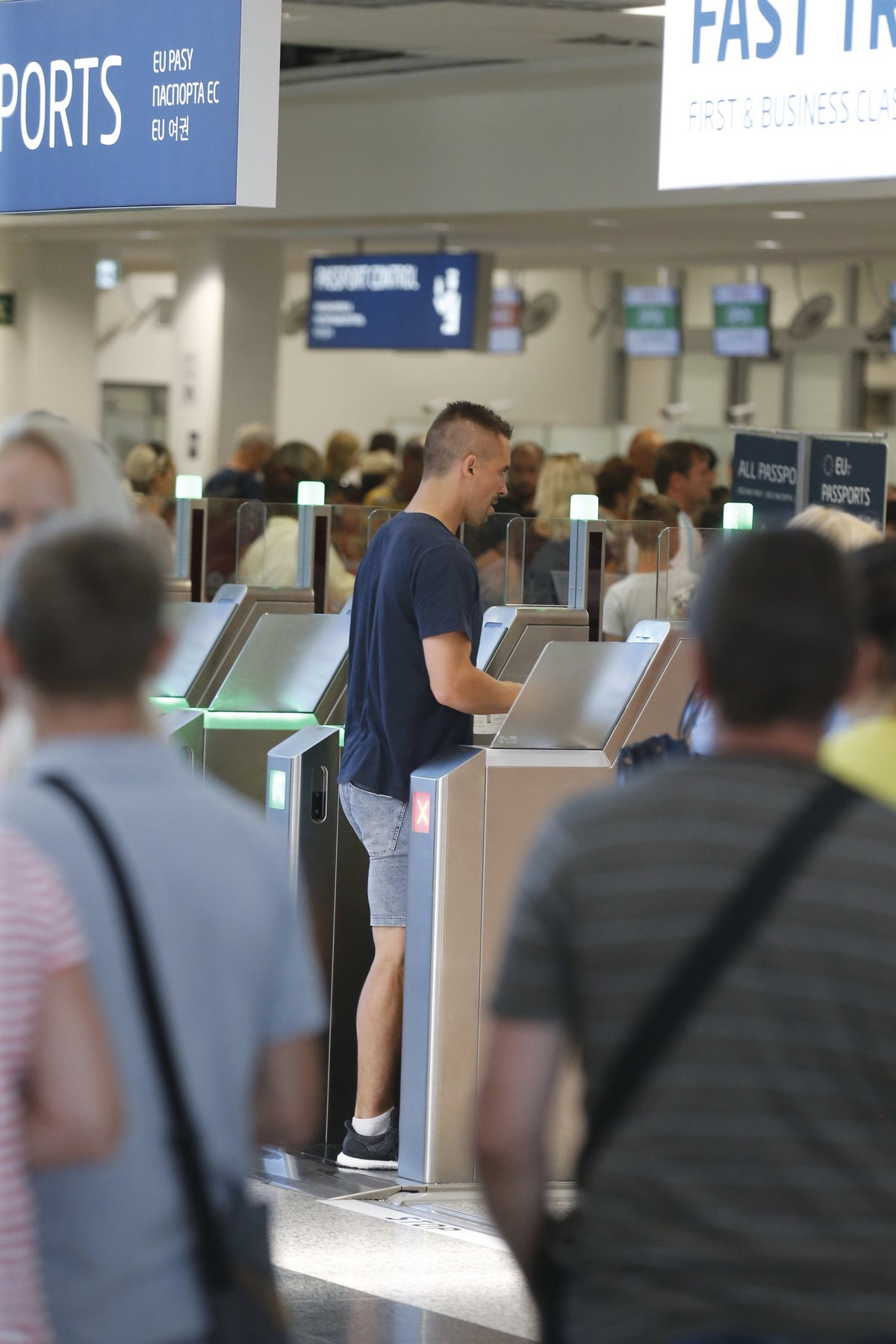 Poslední fotky Plekance před odletem z české metropole.