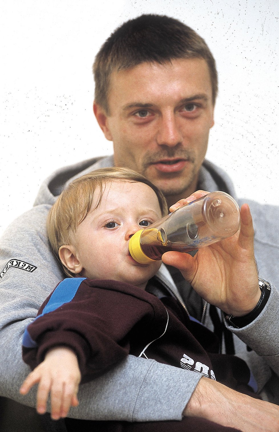 Tomáš Řepka se synem Tomassem. Jeho jméno prý vzdává hold Itálii.