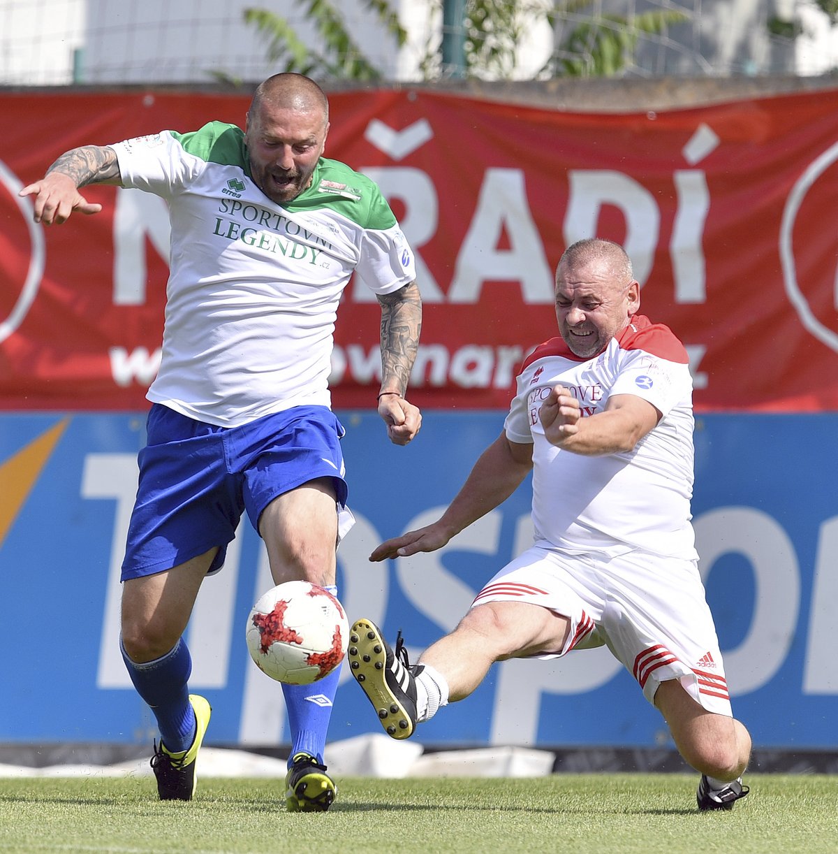 Tomáš už má spíš postavu boxera, futsalovou ligu prý ale ještě zvládne.