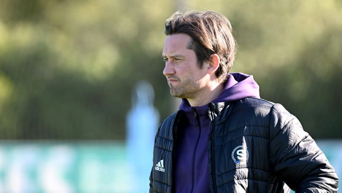 Liga očima fanoušků: Takticky vedená řezničina v Teplicích. Rosického zvrácená teorie Liga očima fanoušků: Takticky vedená řezničina v Teplicích. Rosického zvrácená teorie