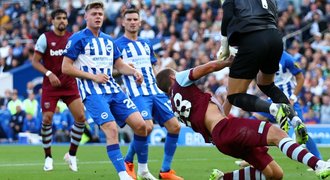 SESTŘIH: Brighton - West Ham 1:3, Souček musel střídat. Arsenal ztratil