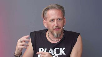 Tomáš Třeštík: Měl jsem pubertu někdy ve třiceti. Krizi středního věku čekám kolem šedesáti Tomáš Třeštík: Měl jsem pubertu někdy ve třiceti. Krizi středního věku čekám kolem šedesáti